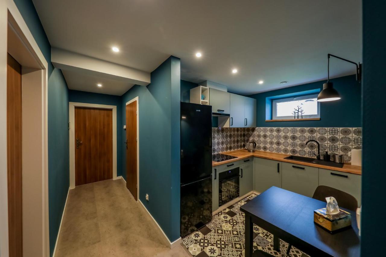 Trzy Male Drzewka Apartment Wielka Wies  Exterior photo